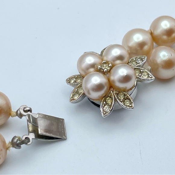 Vintage Double Strand 24” Long Champagne Pearl Necklace Floral Crystal Box Clasp - Picture 7 of 9